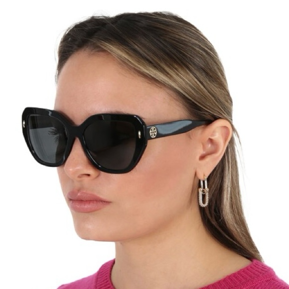 Tory Burch 55mm Cat Eye Sunglasses in Black 🖤